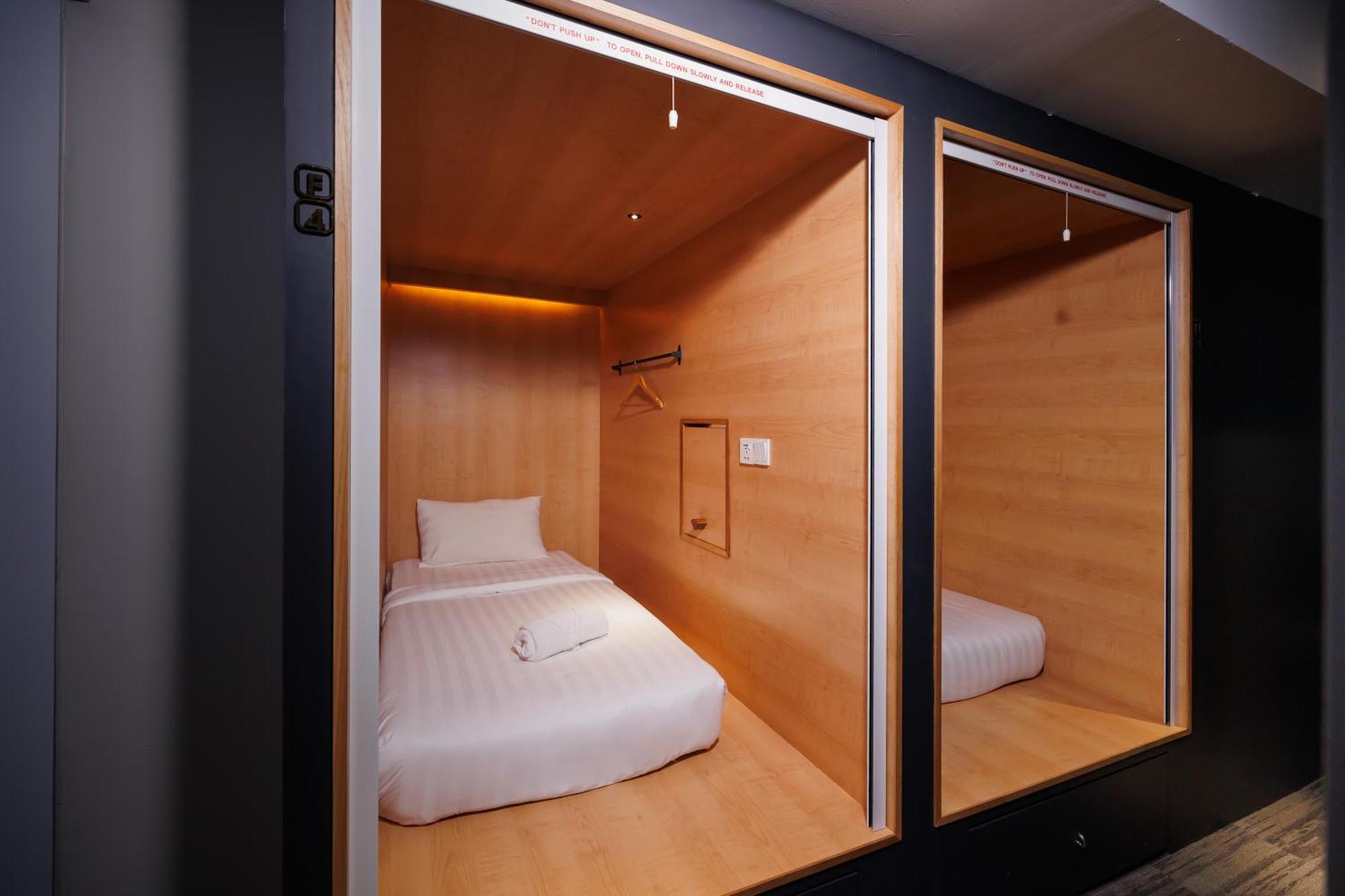 The Bed Bukit Bintang Hostel Kuala Lumpur Exterior photo